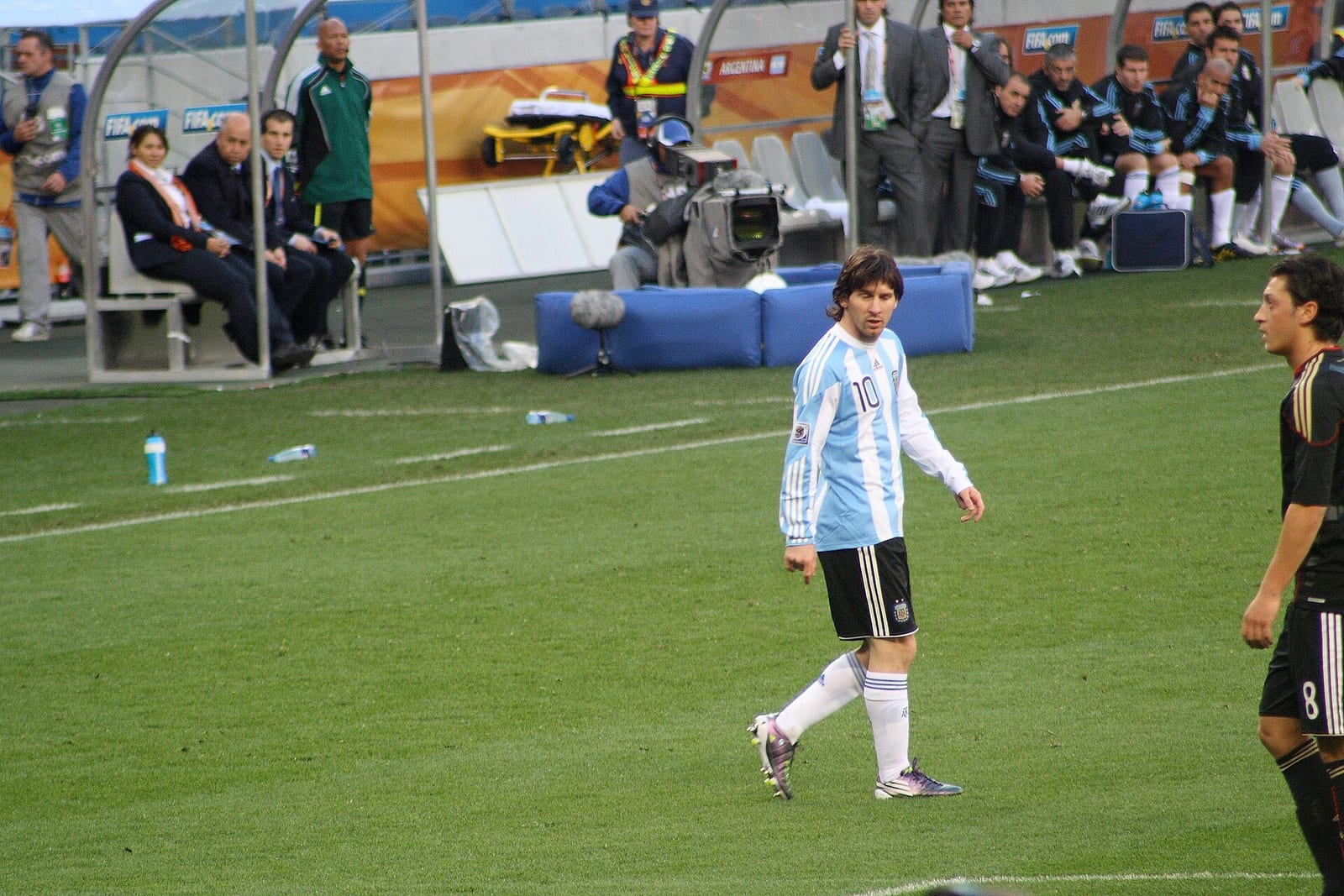 Argentina 3-2 Cabo Verde: Messi salva a los campeones