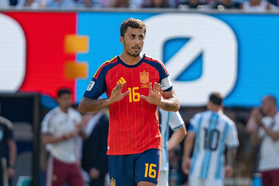 Rodri, con la camiseta de España, celebra durante la final del Mundial 2026 ante Argentina